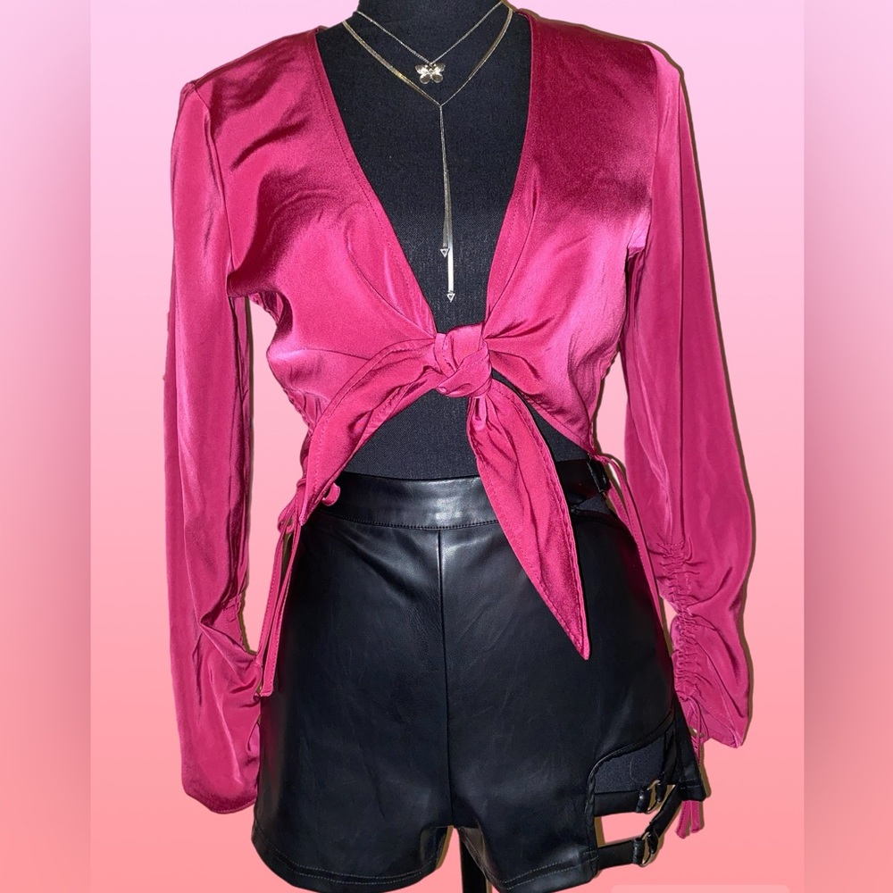 FOREVER 21 fuchsia log sleeve top